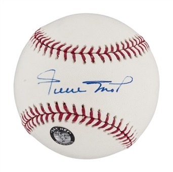 Willie Mays Single Signed MLB Baseball (PSA/DNA 9.5)